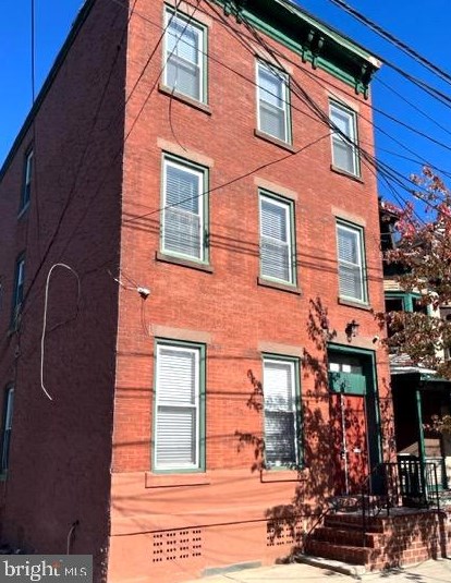 442 Hanover St, Trenton NJ  08618-4602 exterior