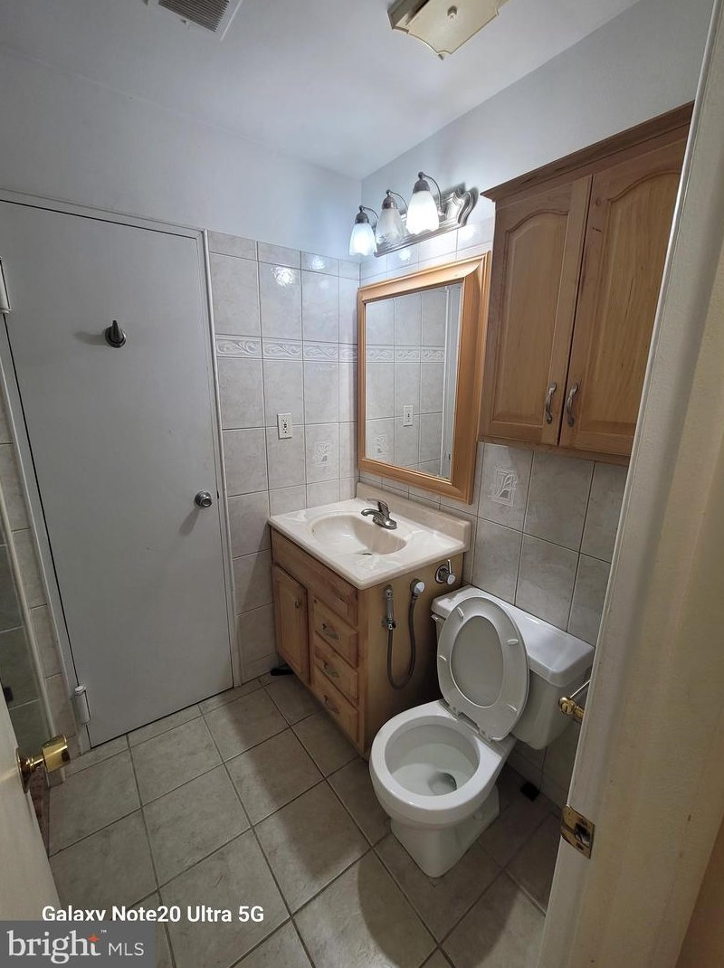 B-12 Avon Dr, East Windsor, NJ 08520