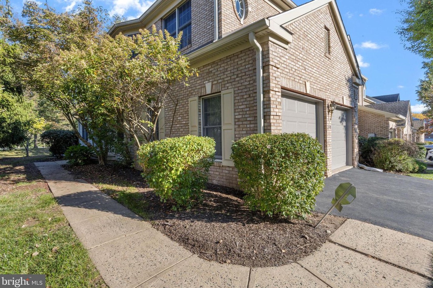 210 Bullock Dr, Princeton, NJ 08540