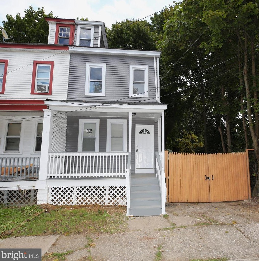 18 Christoph Ave, Trenton, NJ 08618-4110