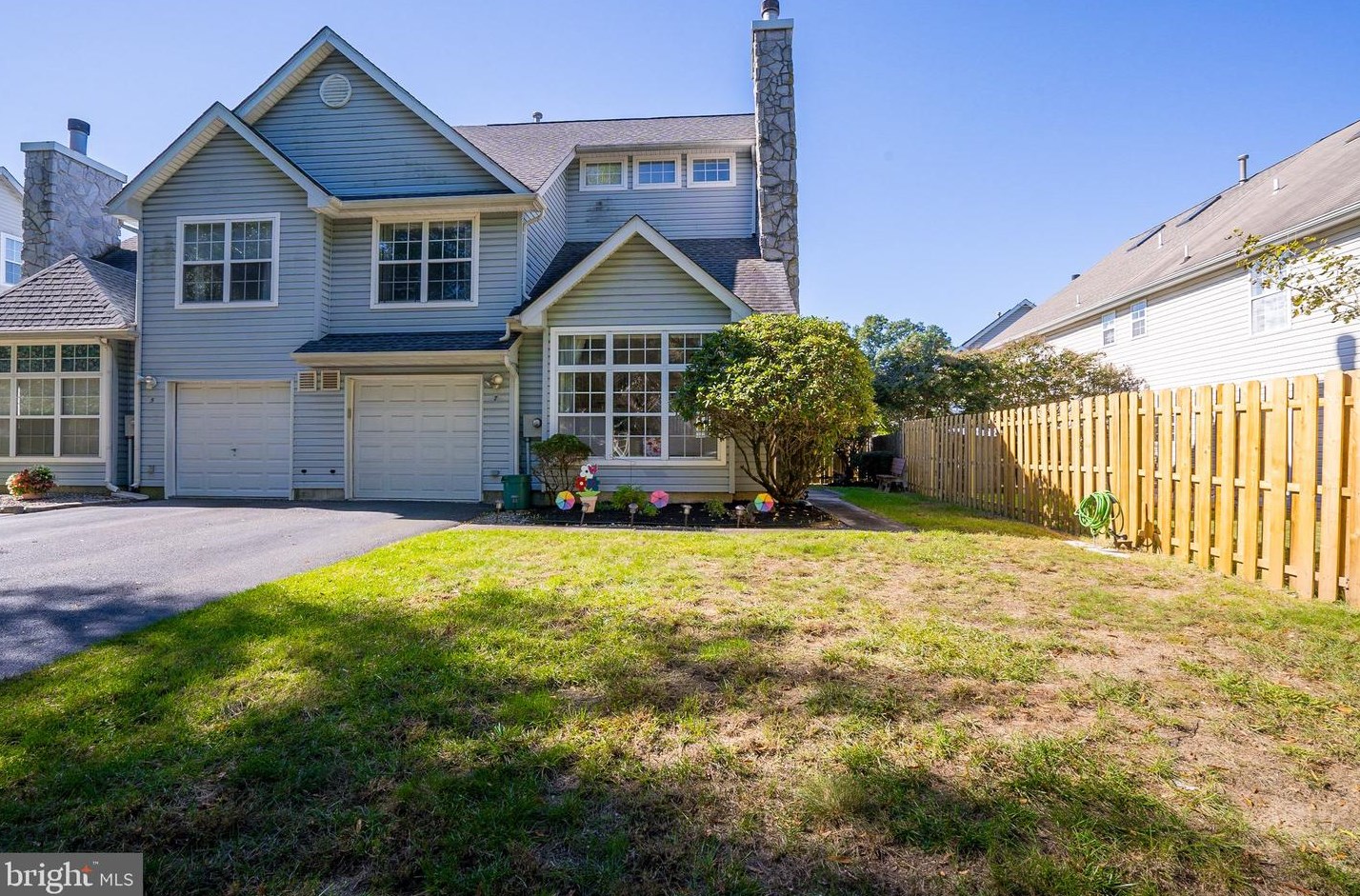 7 Barnsdale Dr, East Windsor, NJ 08512