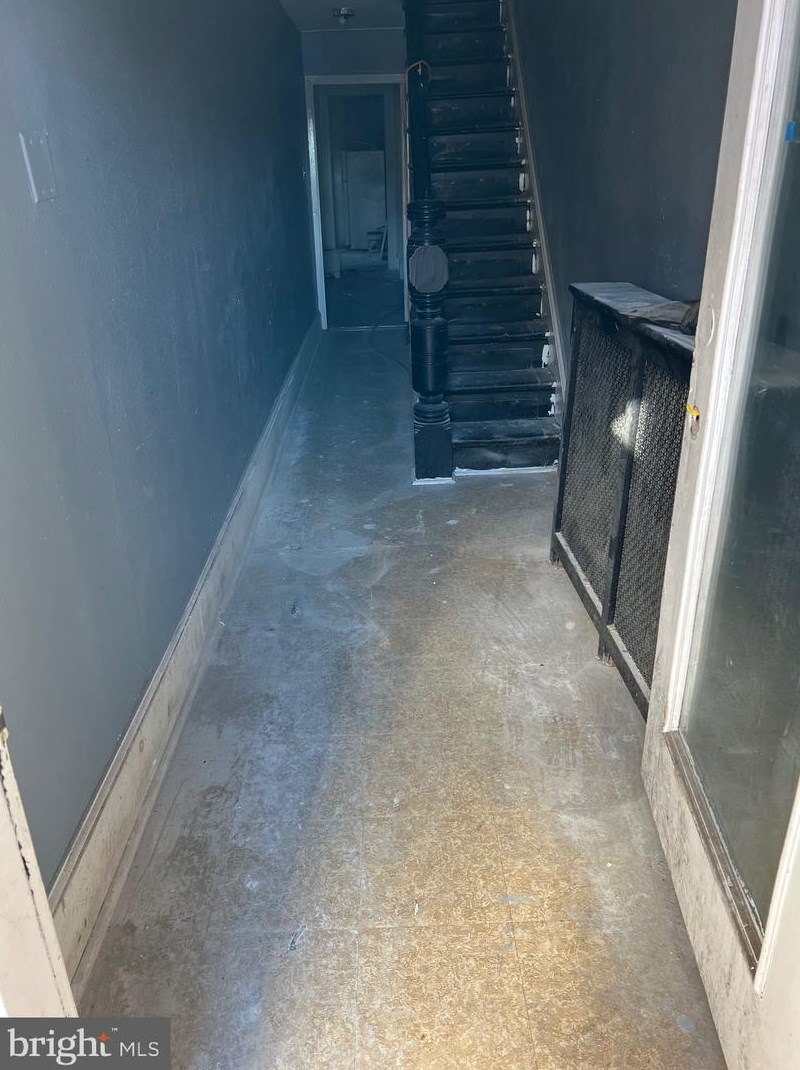 270 Hamilton Ave, Trenton, NJ 08609-2715