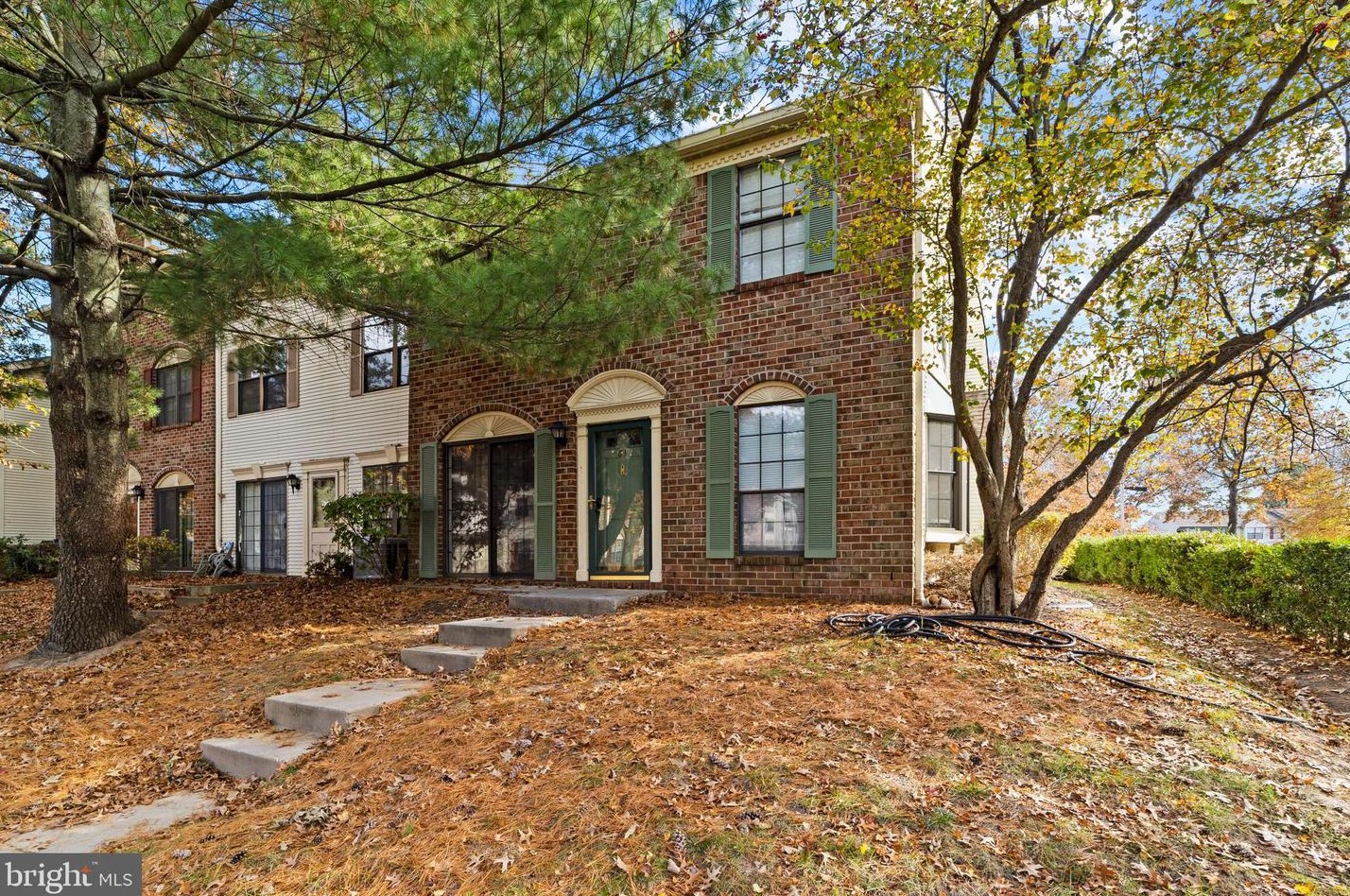 61 Drewes Ct, Lawrence Township, NJ 08648