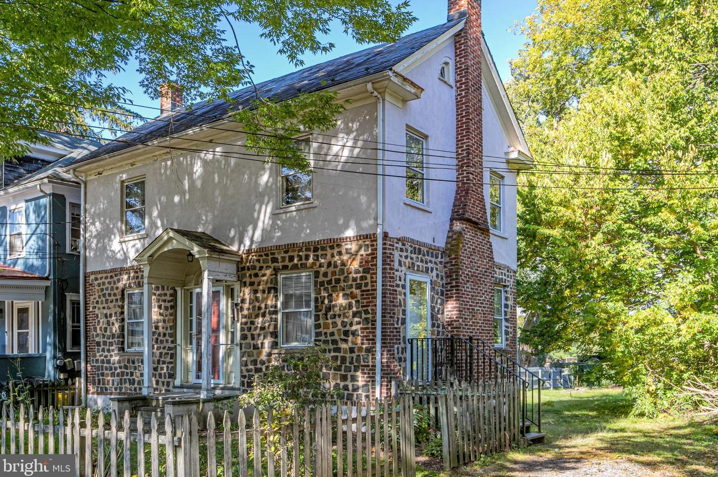 107 Birch Ave, Princeton, NJ 08542