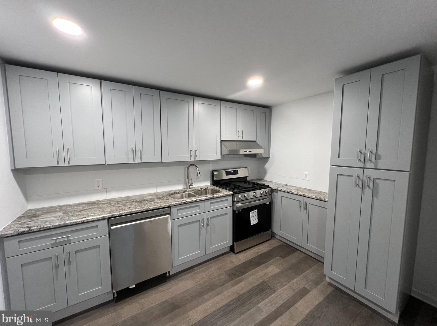 65 Leigh Ave, Princeton, NJ 08542