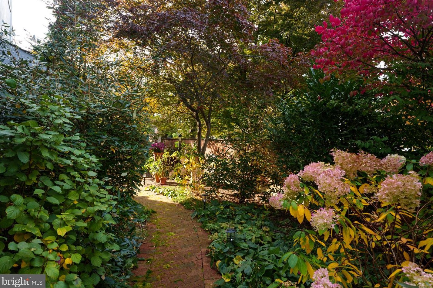 17 Richard Ct, Princeton, NJ 08540