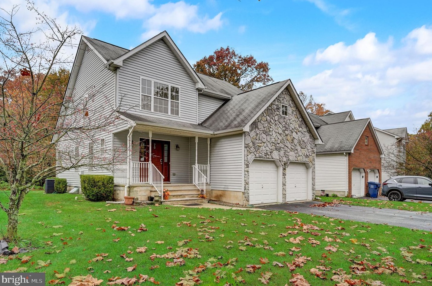 70 Canal View Dr, Lawrence Township, NJ 08648