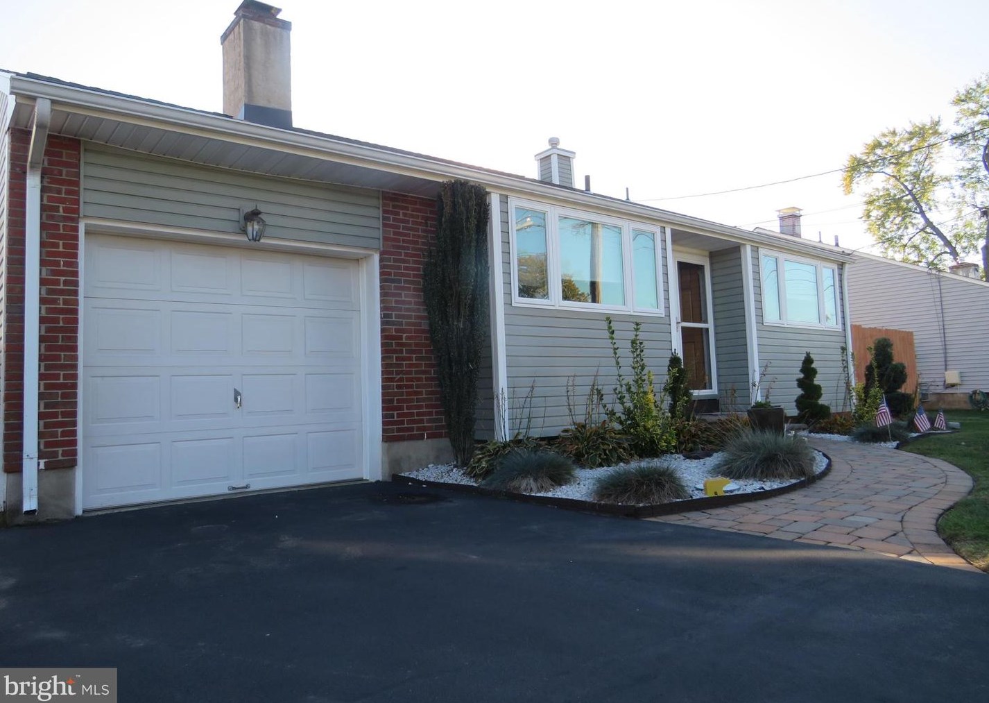 6 Hastings Rd, Trenton, NJ 08620