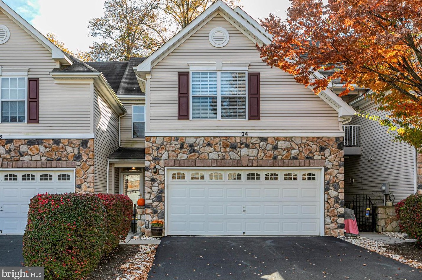 34 Sutton Ct, Pennington, NJ 08534