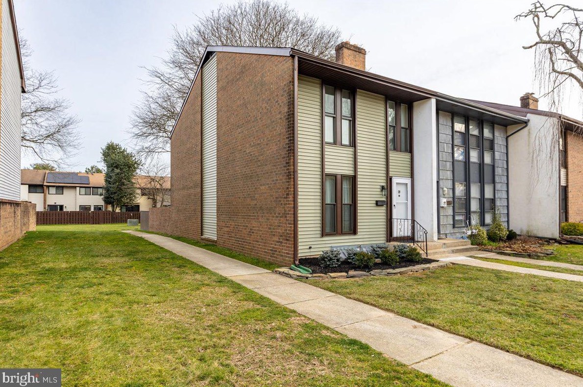 119 Bennington Dr, East Windsor, NJ 08520