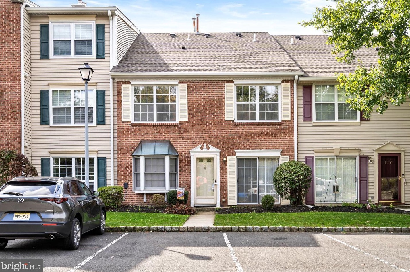 110 Versailles Ct, Trenton, NJ 08619