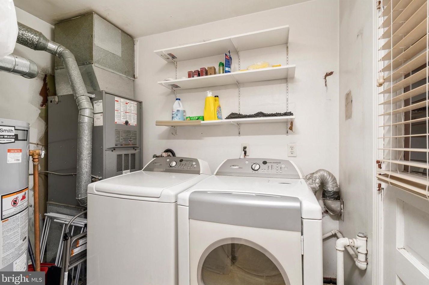 310 Wynnewood Rd, Trenton NJ  08628-3226 exterior