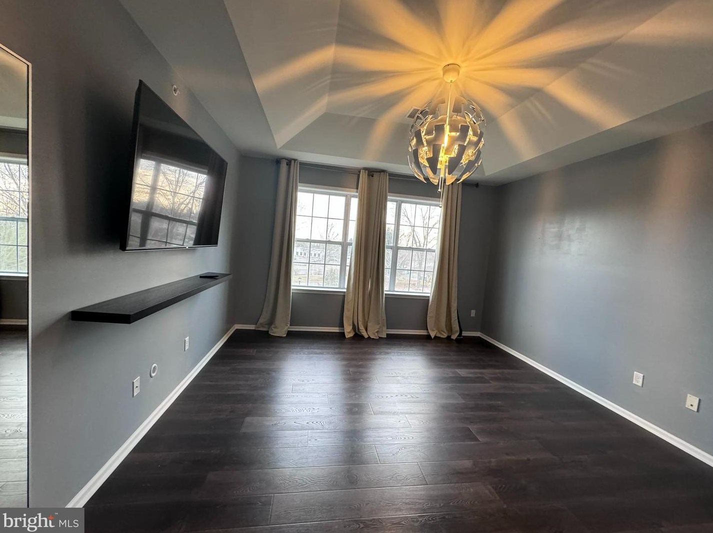 638 Timberlake Dr, Trenton NJ  08618-1473 exterior