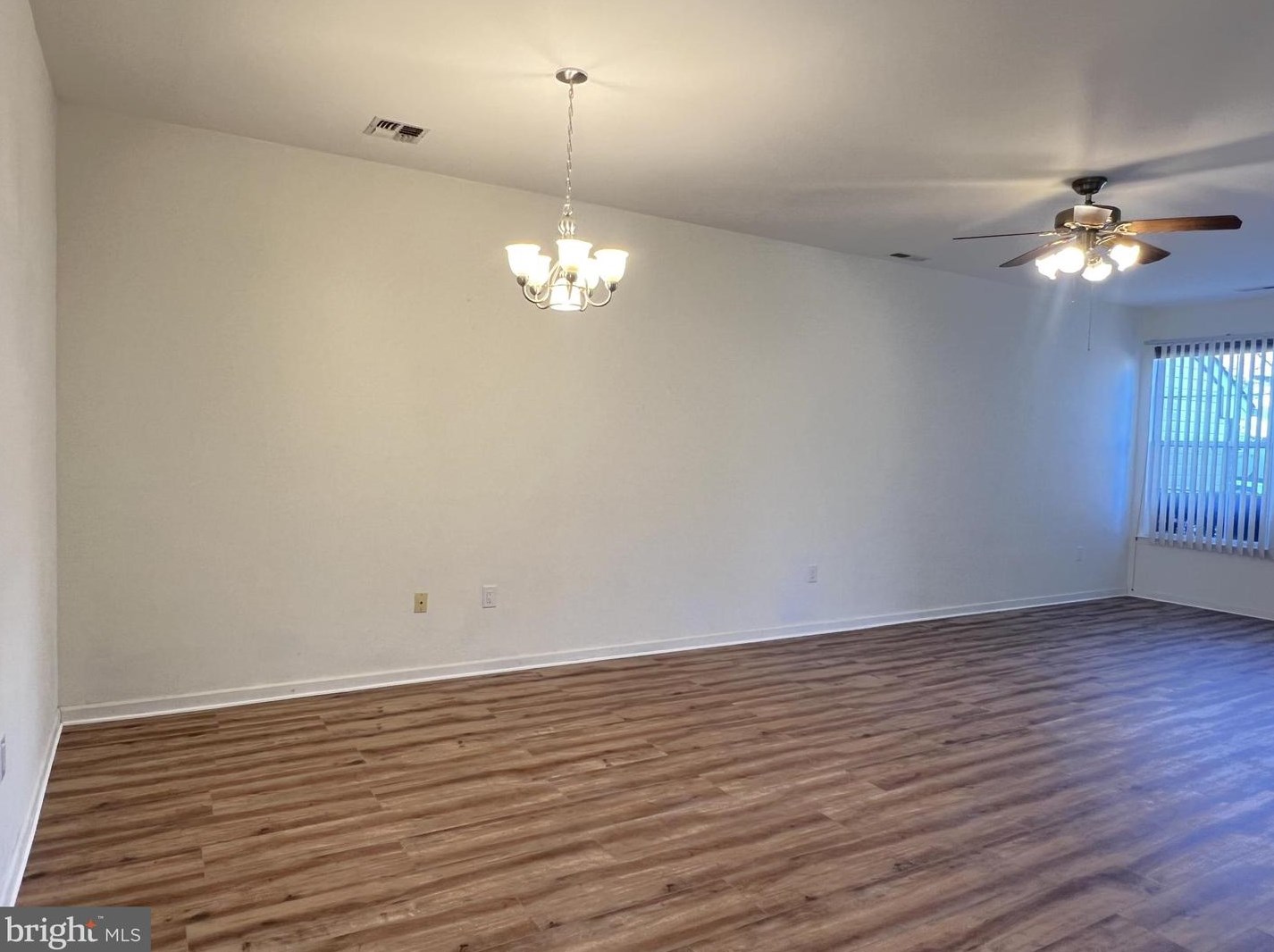 12 Carlyle Ct, Princeton NJ  08540-7816 exterior