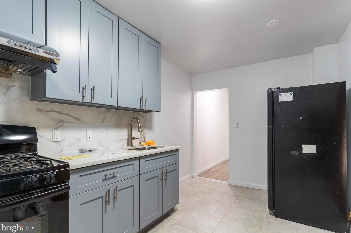 941 Genesee St, Trenton, NJ 08610
