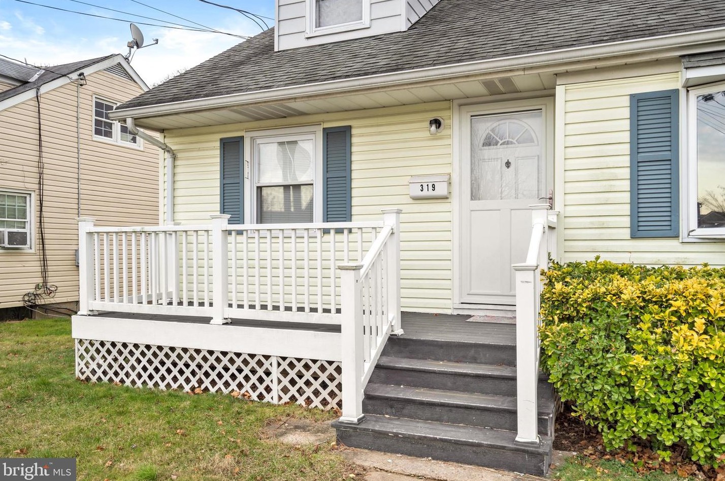 319 Jencohallo Ave, Trenton, NJ 08619
