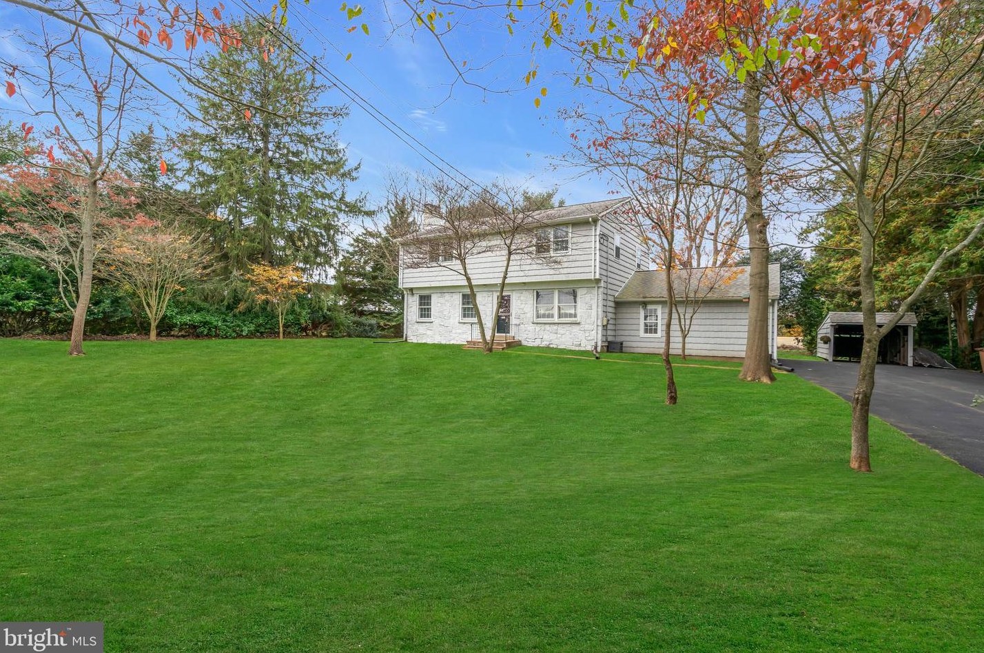 41 Cubberly Rd, W Windsor Township, NJ 08550