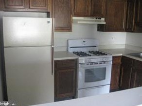 104 Olympic Ct Apt 9, Princeton, NJ 08540