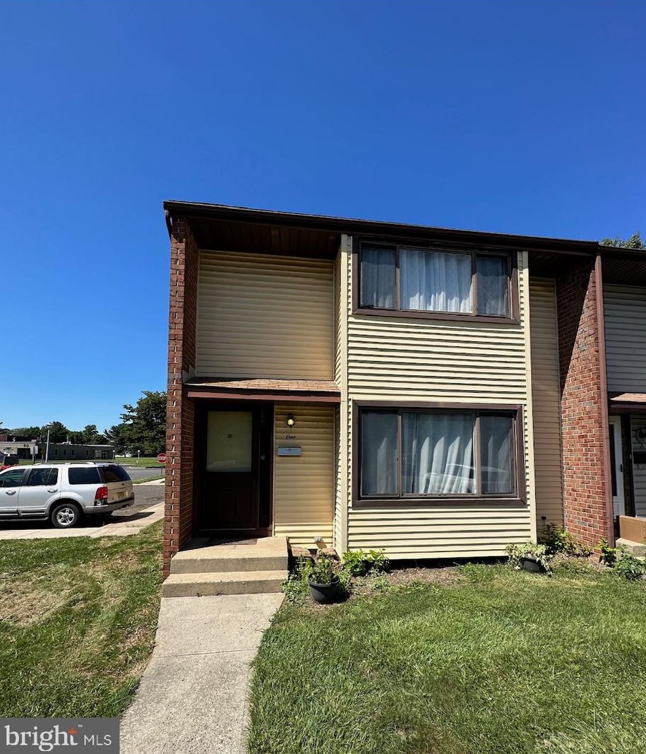 1 Dennison, East Windsor, NJ 08520