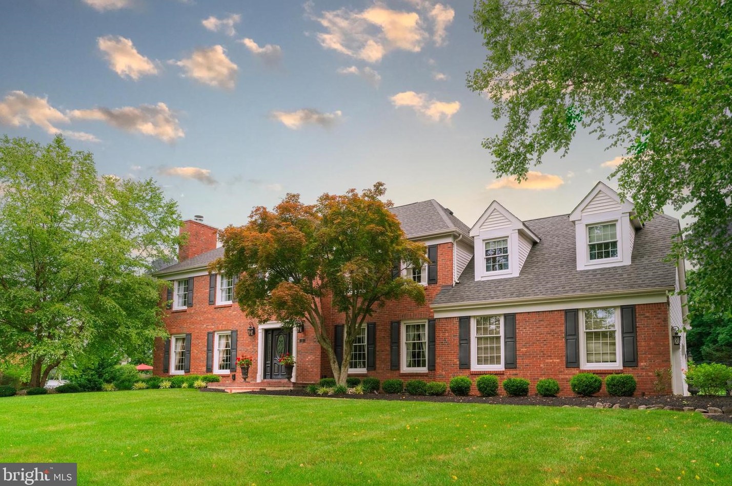 15 Garnet Ln, W Windsor Township, NJ 08550