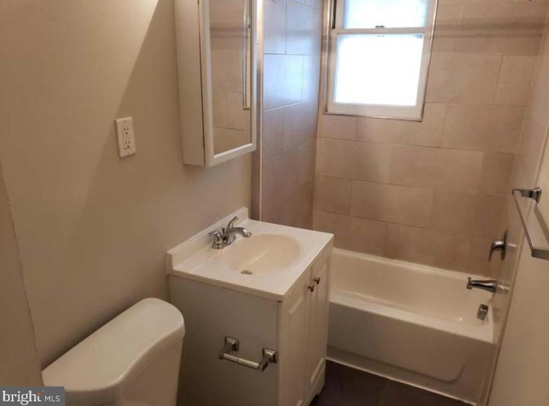 73 Whitehorse #1, Trenton, NJ 08610