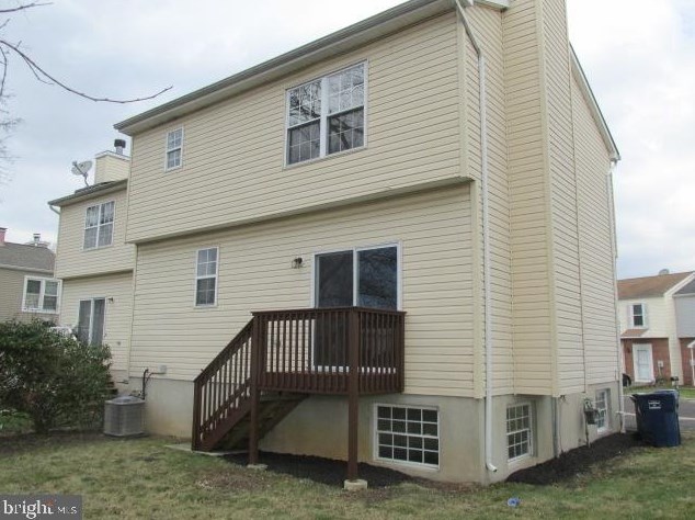 3 Kent Ct, Lawrence Township, NJ 08648