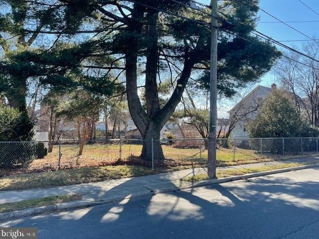 327 Tindall Ave, Trenton, NJ 08610