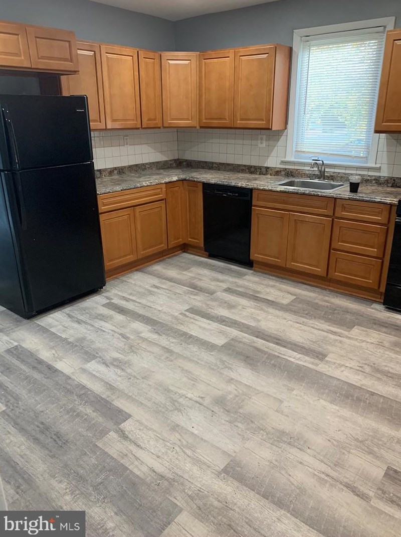 135 N Academy St, East Windsor, NJ 08520