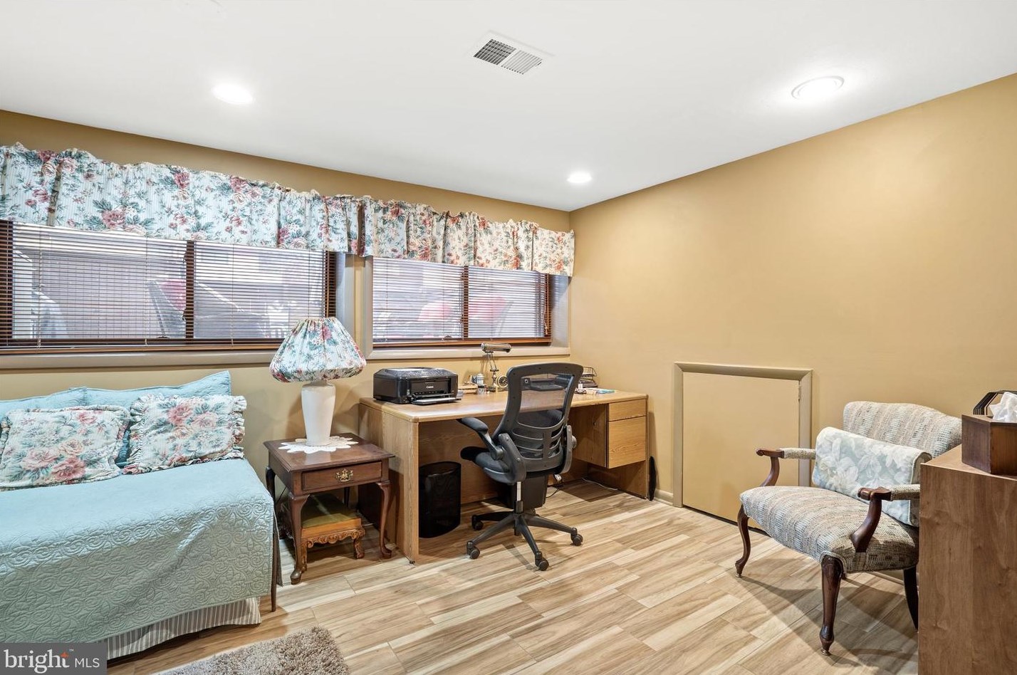366 Iverson Pl, East Windsor, NJ 08520-5313