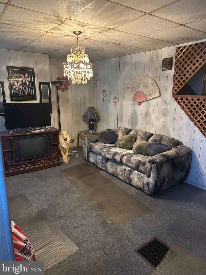 640 Centre St, Trenton, NJ 08611