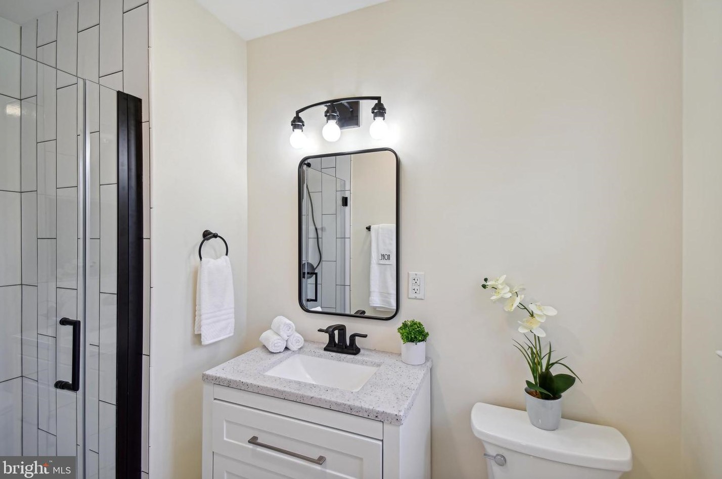 222 Shadybrook Ln, Princeton NJ  08540-4138 exterior