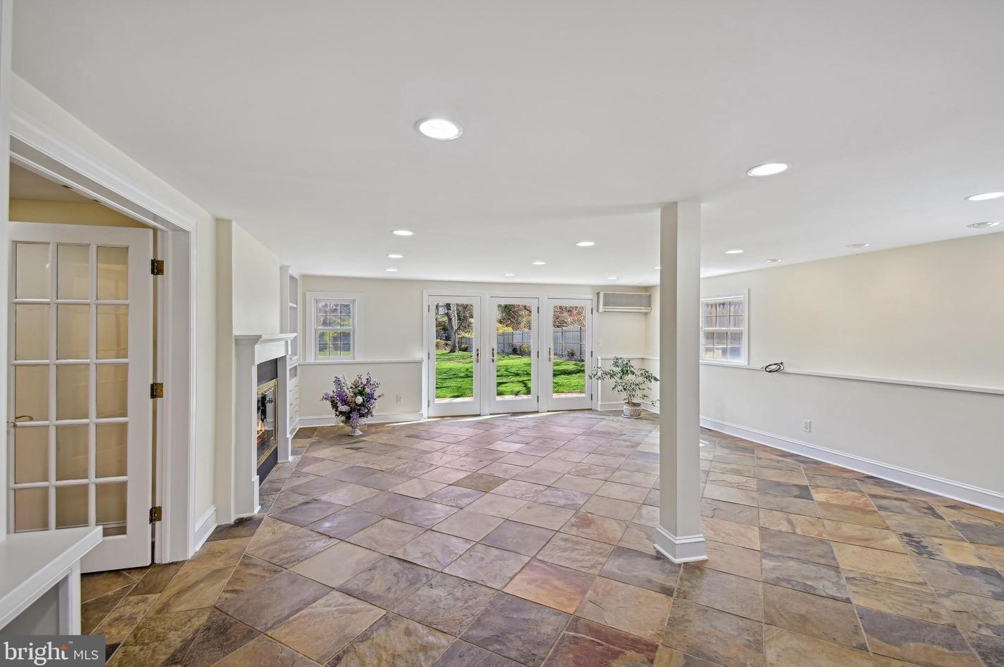 222 Shadybrook Ln, Princeton NJ  08540-4138 exterior