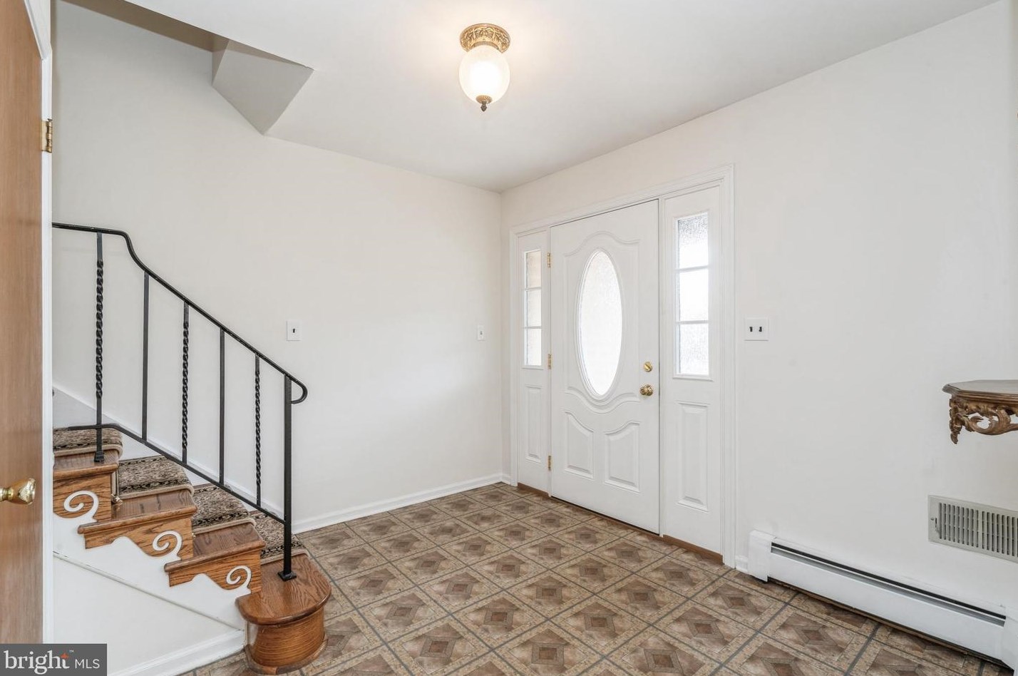 3 Wexford Dr, Lawrence Township, NJ 08648
