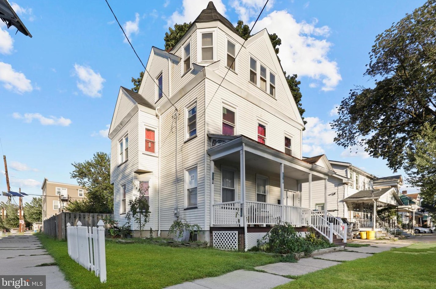 902 Revere Ave, Trenton, NJ 08629