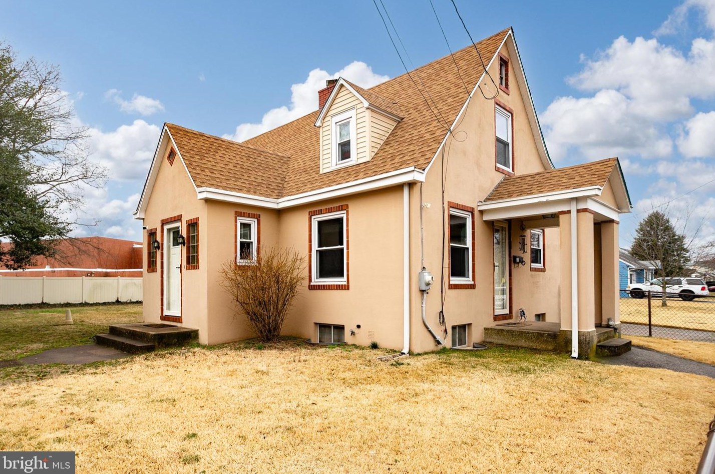 375 Jencohallo Ave, Trenton, NJ 08619