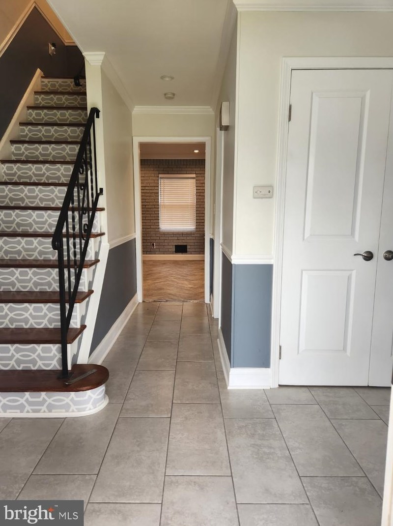 20 Brophy Dr, Trenton, NJ 08638