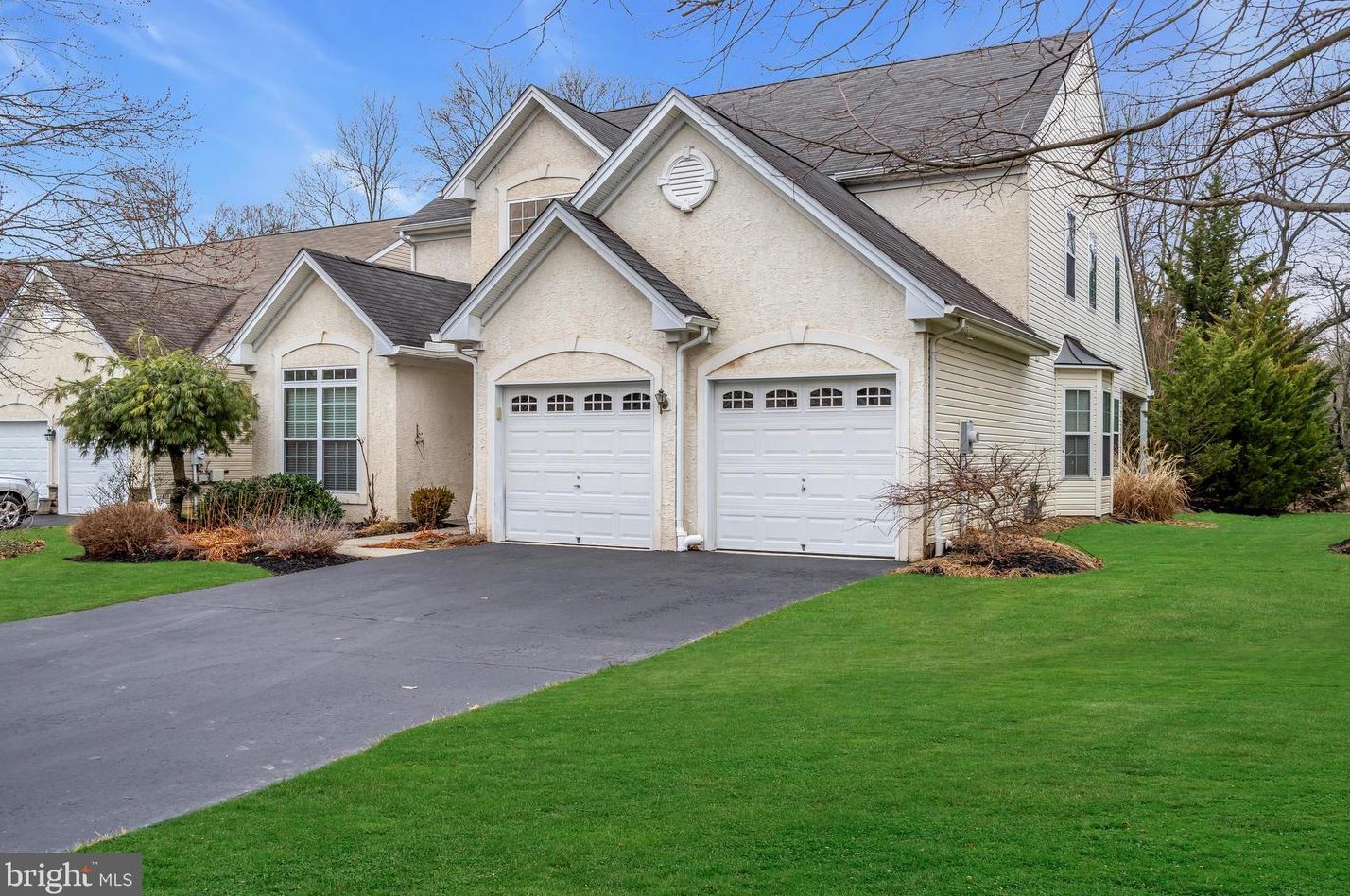 43 Buckingham Dr, Pennington, NJ 08534-5186