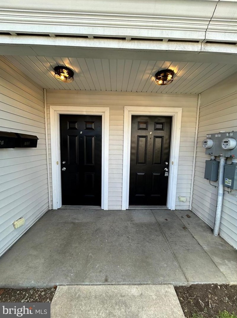 123 New Rose St #a, Trenton, NJ 08618