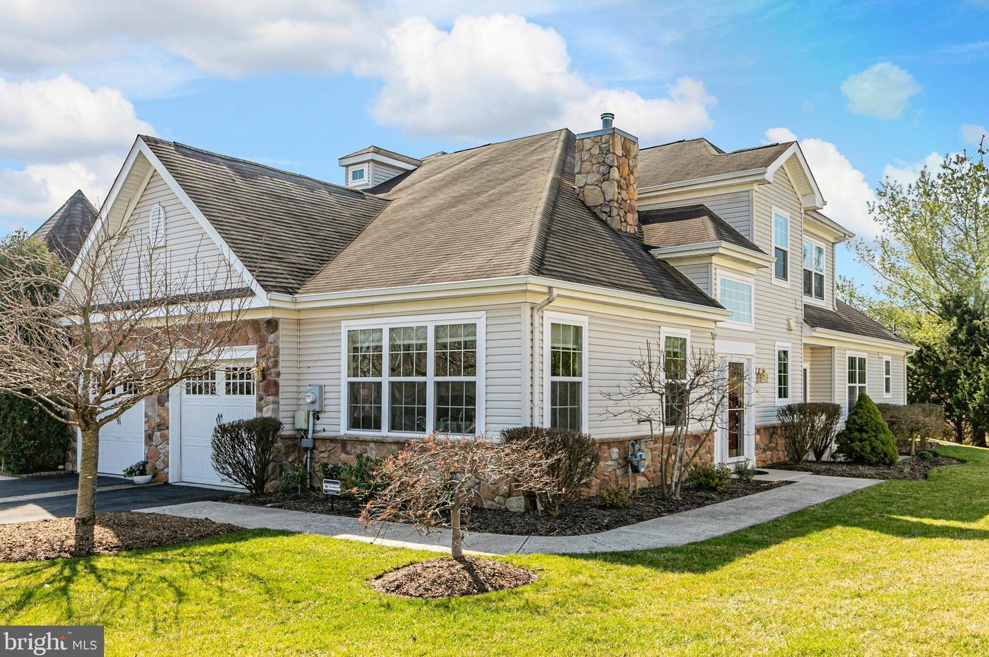 126 Copperfield Dr, Lawrence Township, NJ 08648