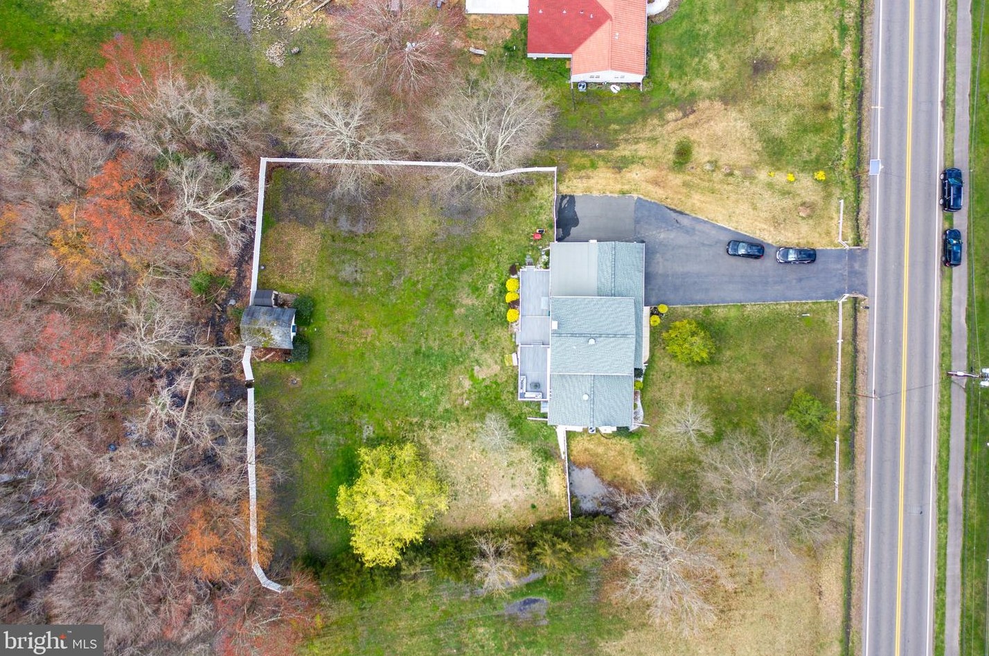 115 Edgebrook Rd, Trenton NJ 08691-3729 exterior