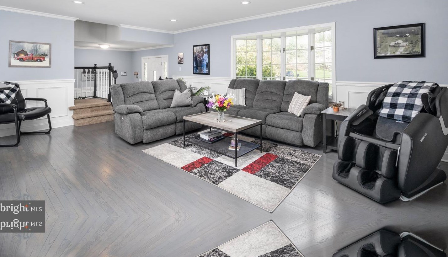 115 Edgebrook Rd, Trenton NJ 08691-3729 exterior