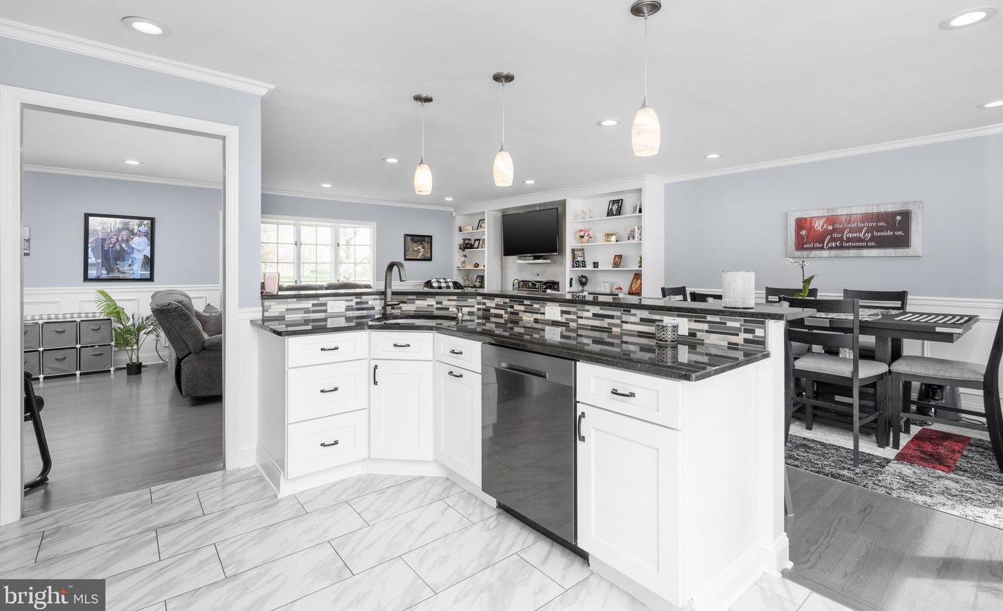 115 Edgebrook Rd, Trenton NJ 08691-3729 exterior