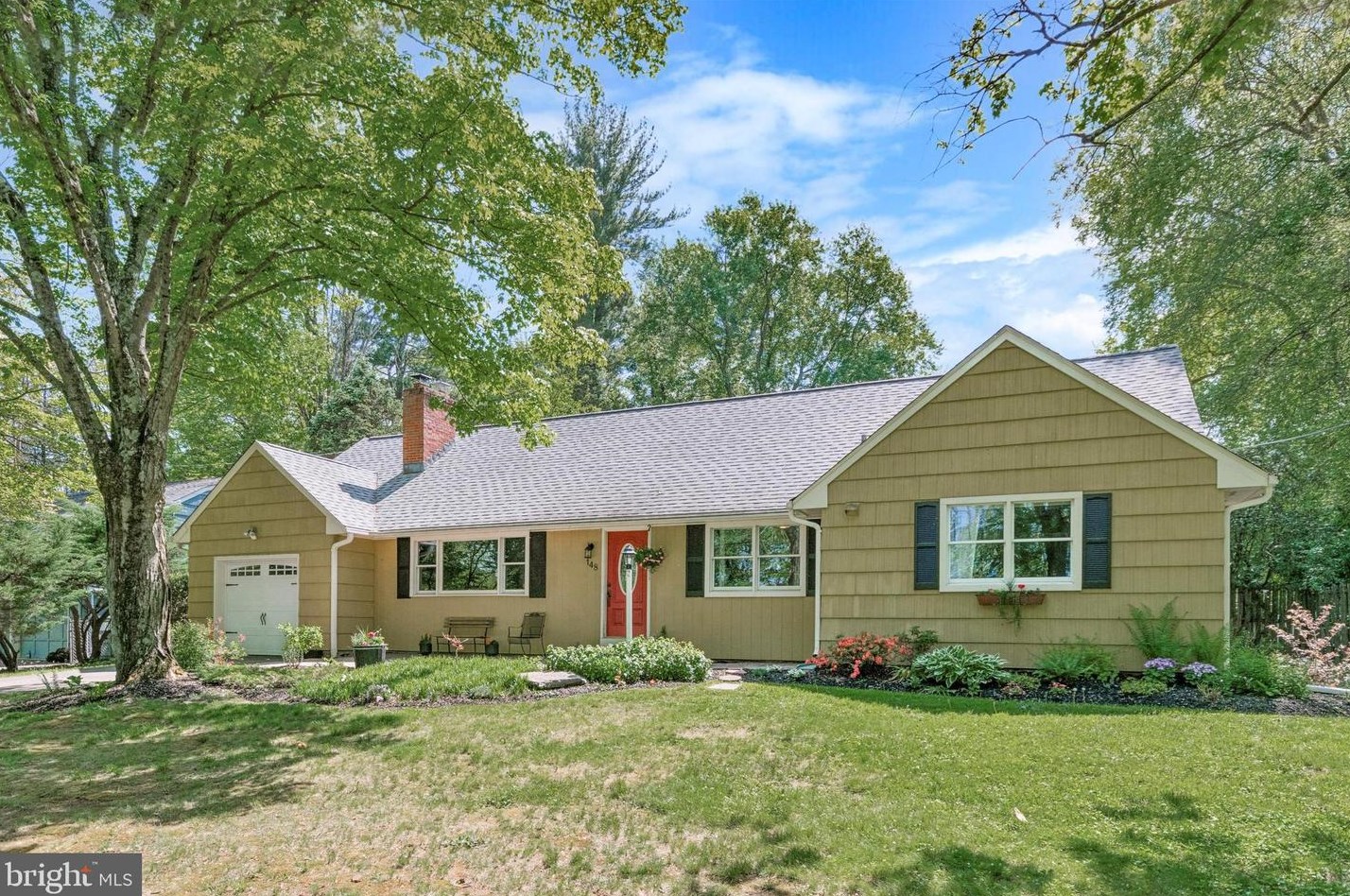 148 Fisher Pl, Princeton, NJ 08540-6454