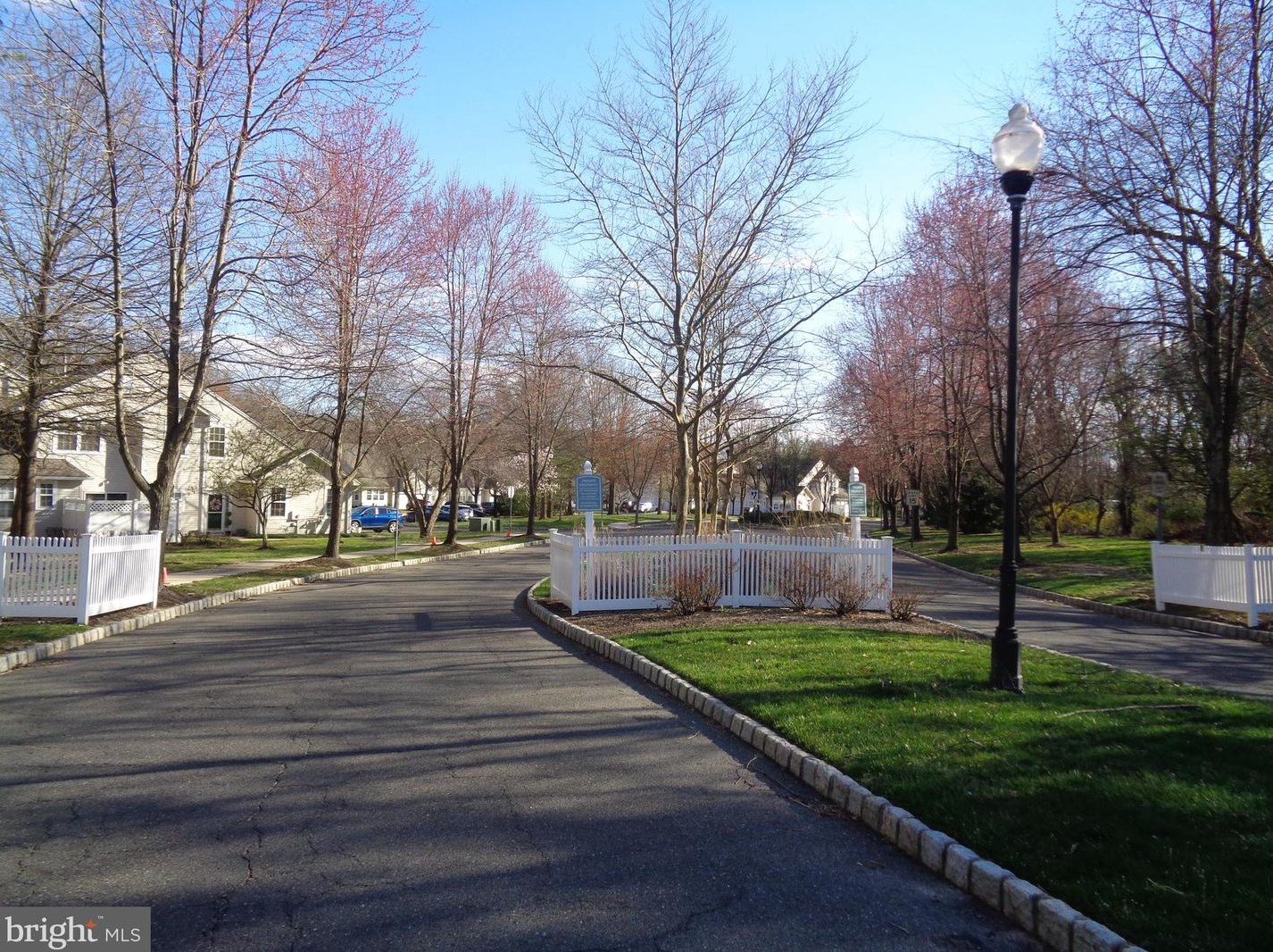 733 Mowat Cir, Trenton, NJ 08690