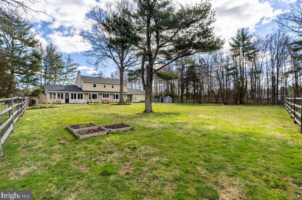 89 Carter Rd, Princeton NJ  08540-2107 exterior