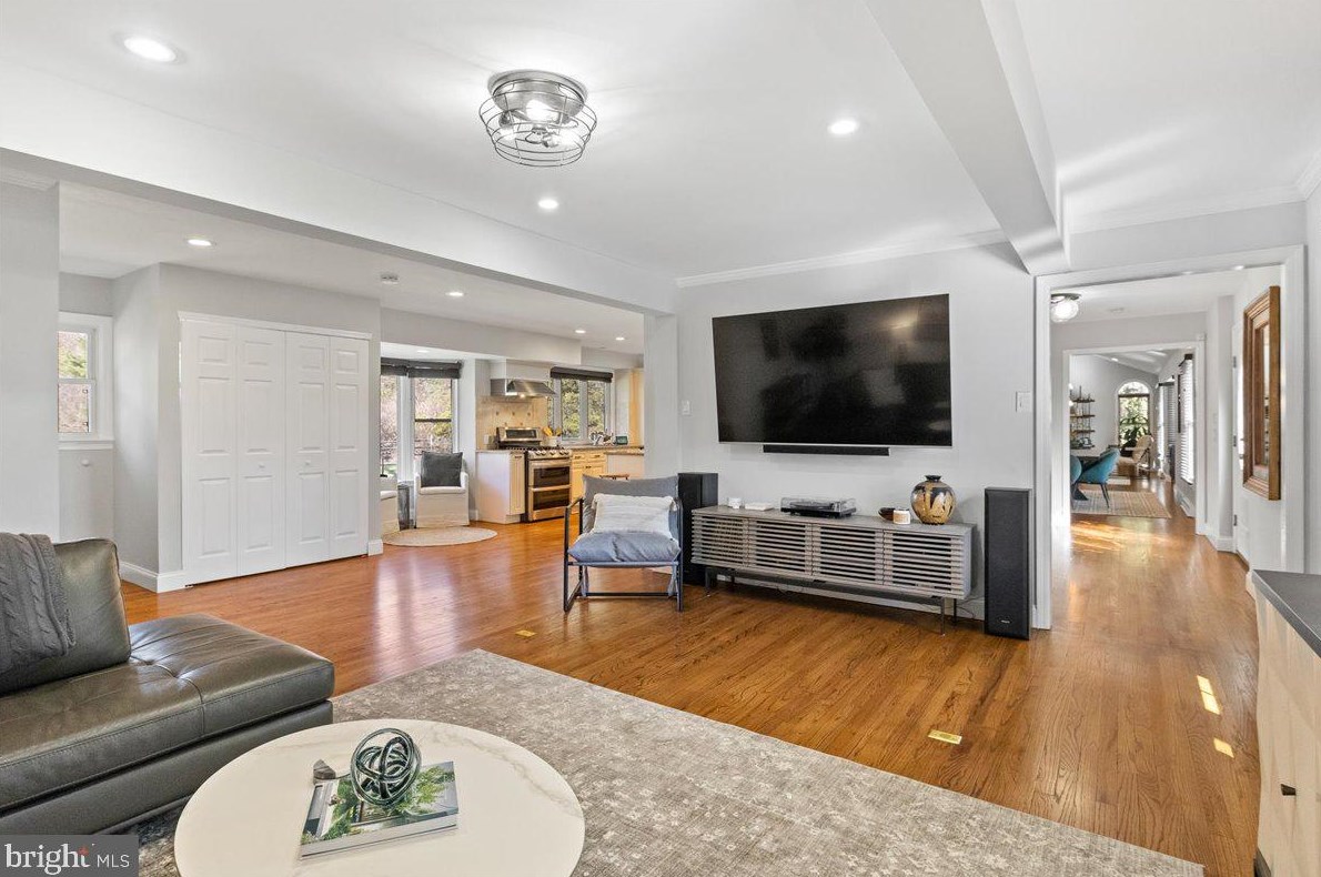 89 Carter Rd, Princeton NJ  08540-2107 exterior