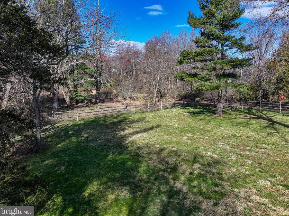 89 Carter Rd, Princeton NJ  08540-2107 exterior
