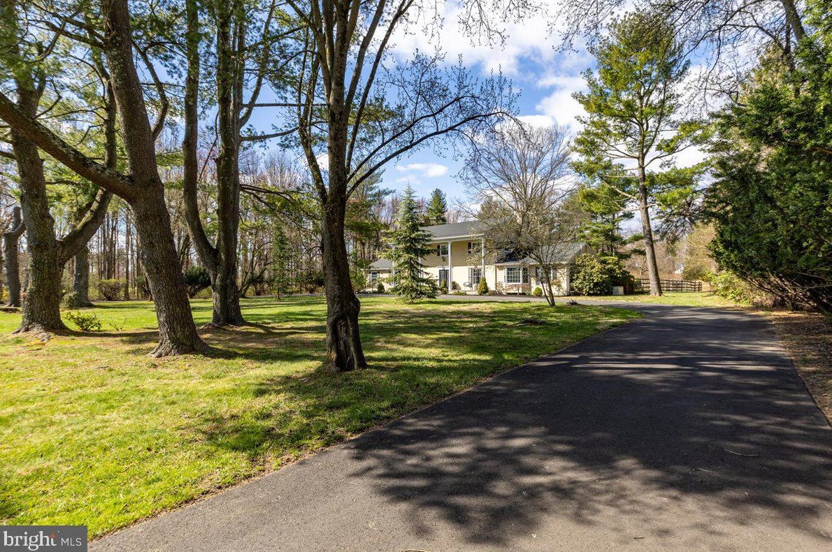 89 Carter Rd, Princeton NJ  08540-2107 exterior