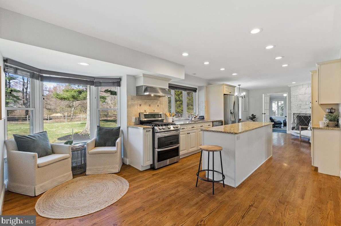 89 Carter Rd, Princeton NJ  08540-2107 exterior