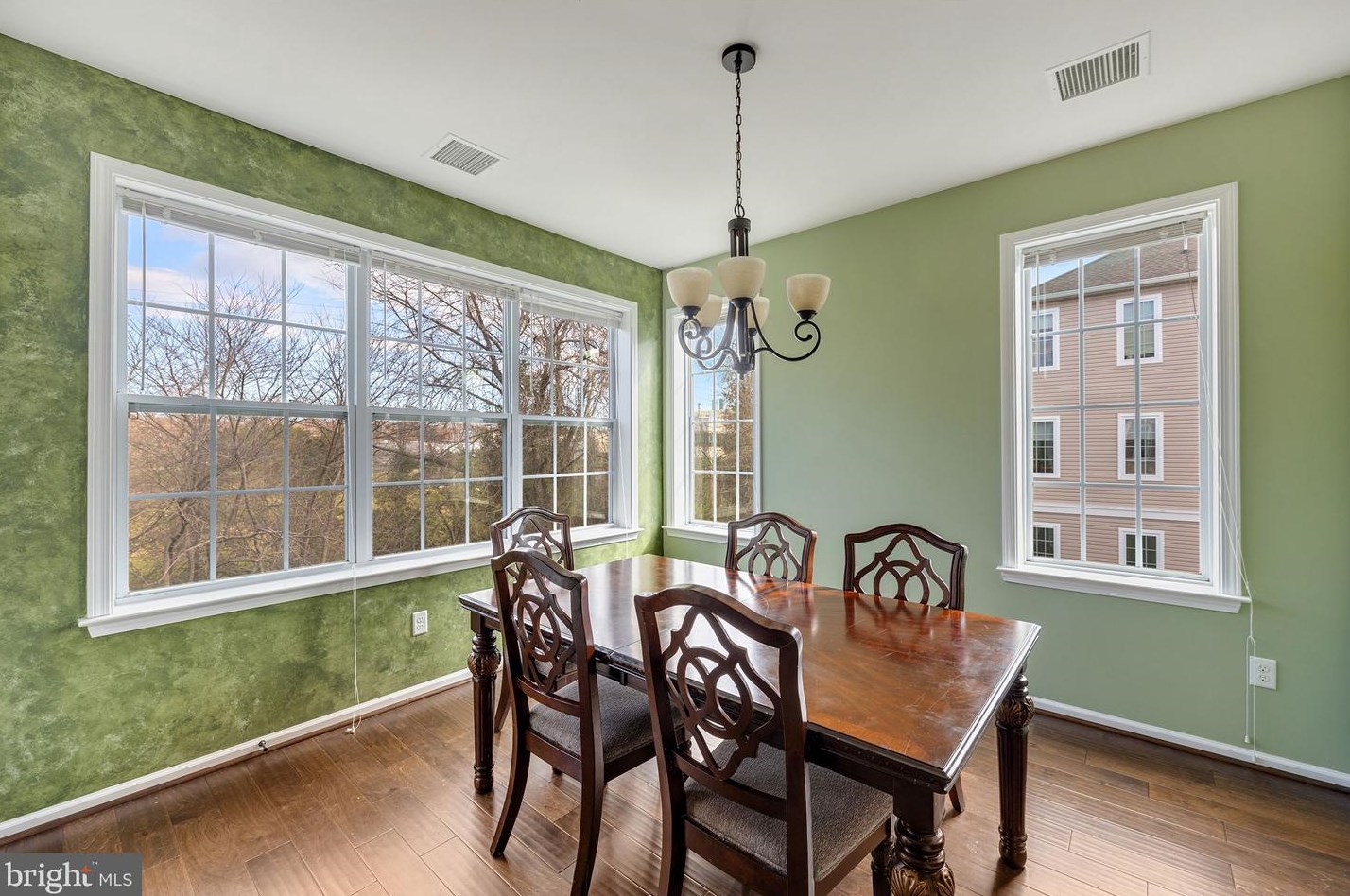 428 Timberlake Dr, Trenton NJ  08618-1475 exterior